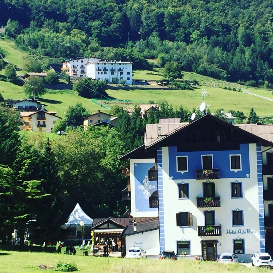 Hotel alle Rose Cavedago Esterno foto