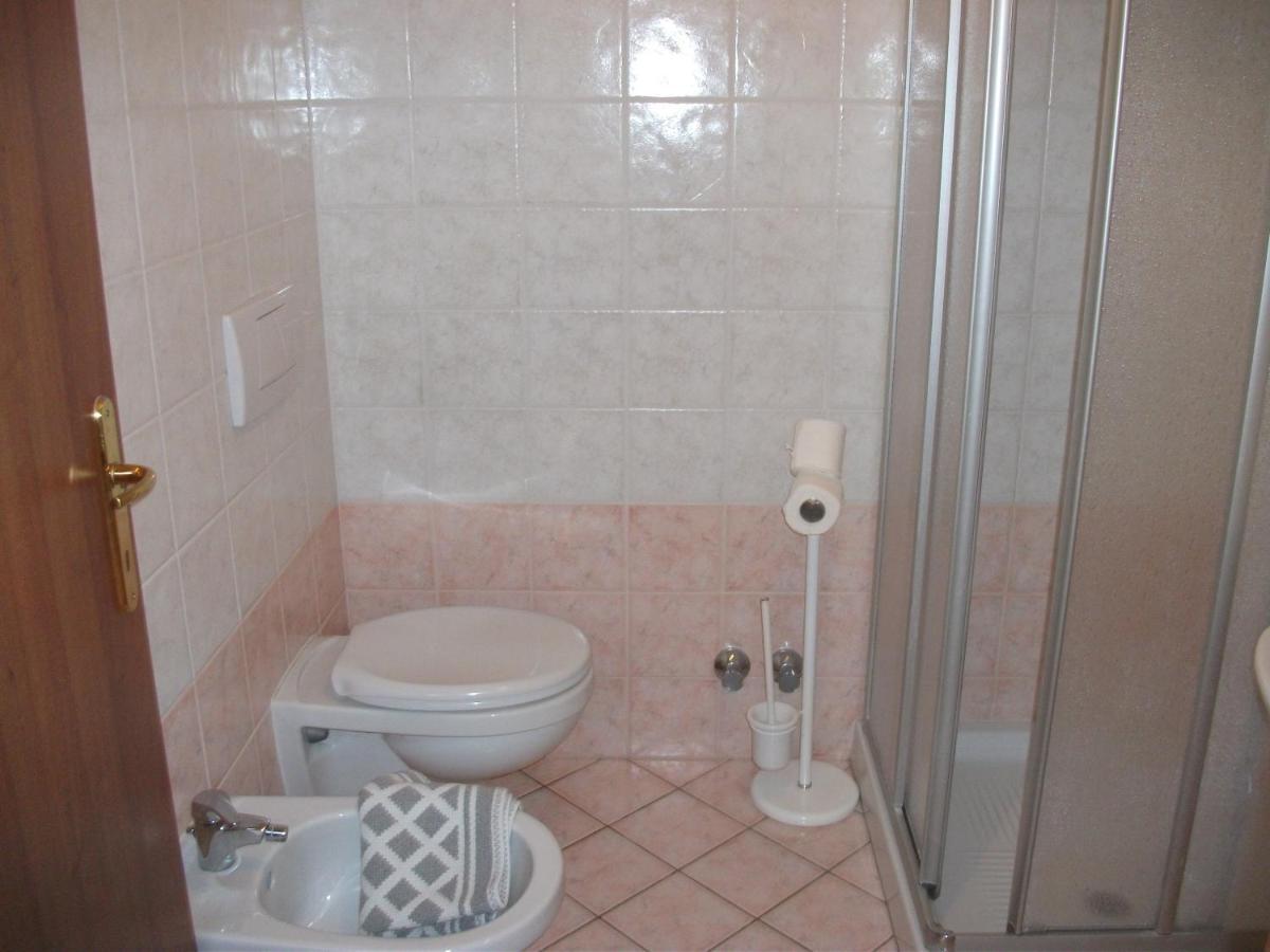 Hotel alle Rose Cavedago Camera foto