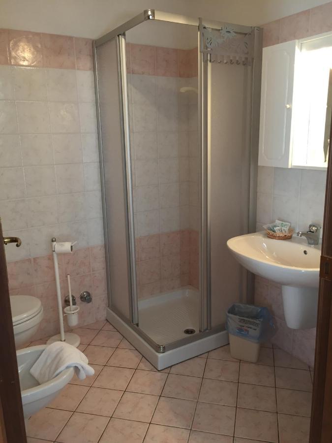 Hotel alle Rose Cavedago Esterno foto